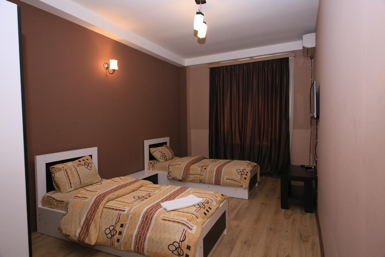 Hotel Polo Tbilisi Bagian luar foto