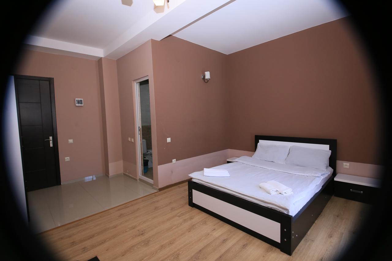 Hotel Polo Tbilisi Bagian luar foto