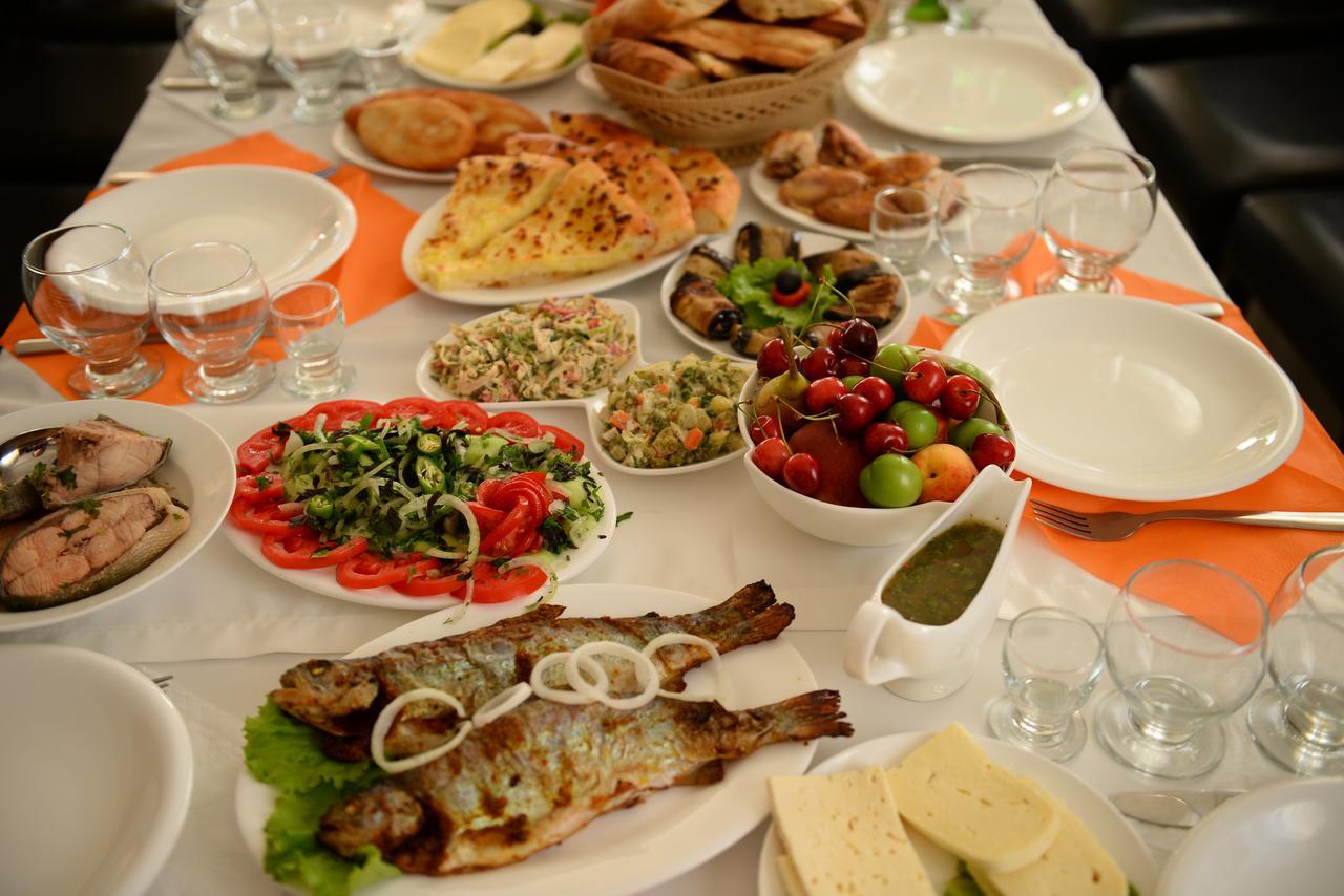 Hotel Polo Tbilisi Bagian luar foto