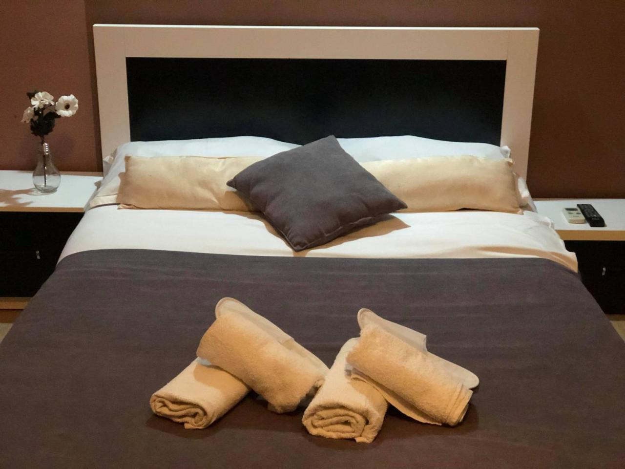Hotel Polo Tbilisi Bagian luar foto